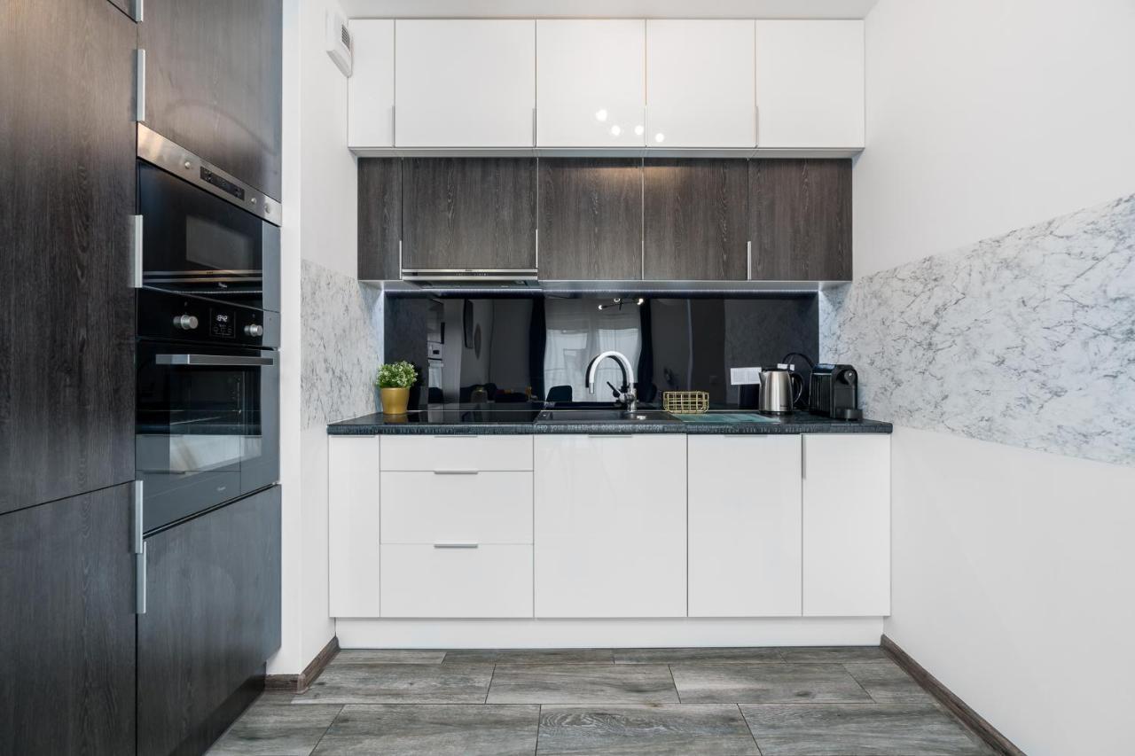Sleepway Apartments- Garbary 100-46 พอซนาน ภายนอก รูปภาพ